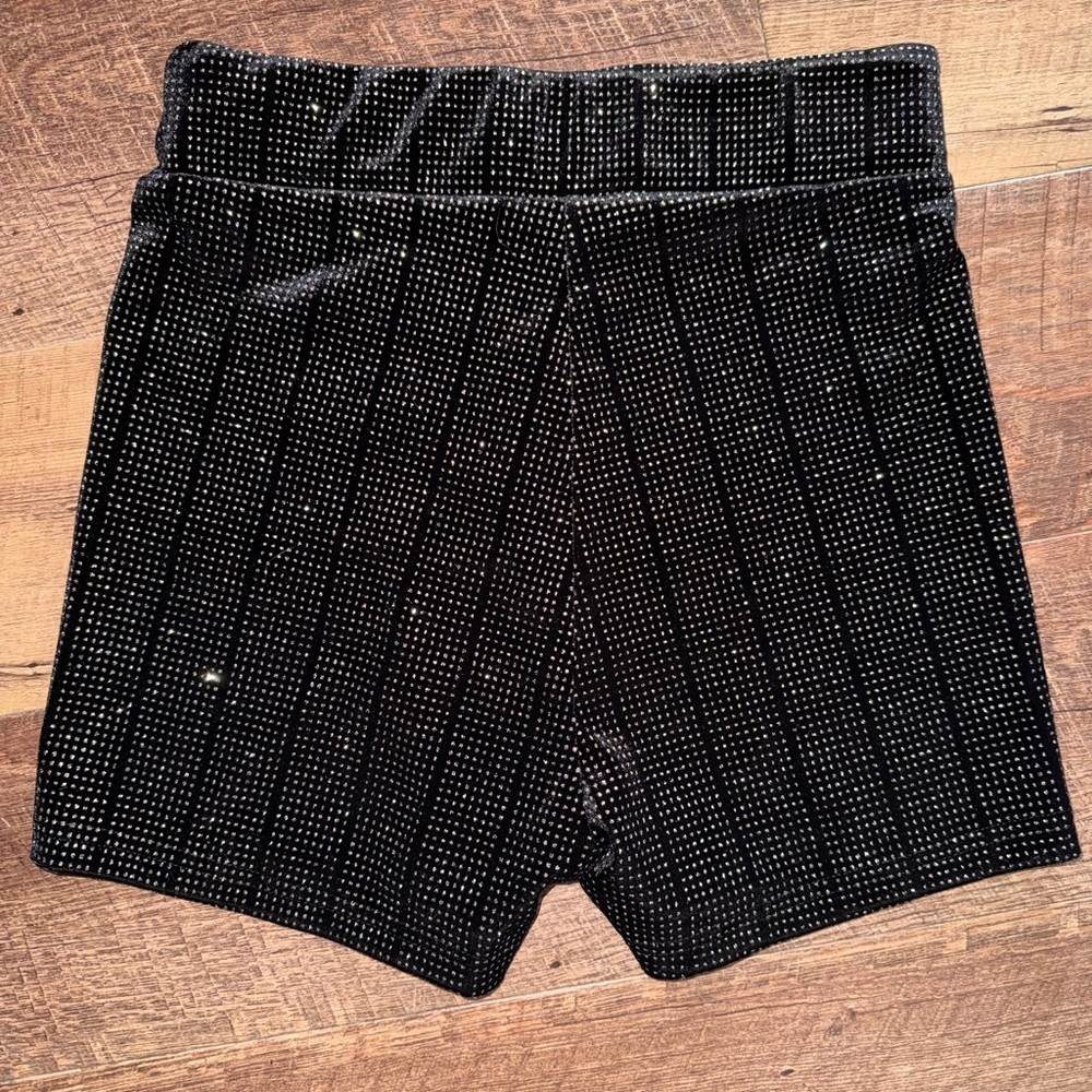 SHEIN Black Sequin Glittery Shorts - Picture 5 of 6